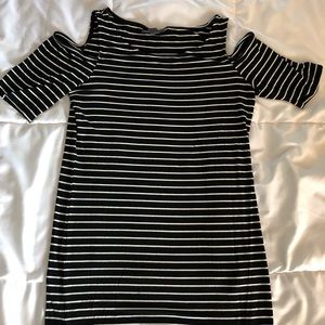 Pea in the Pod cold short shirt